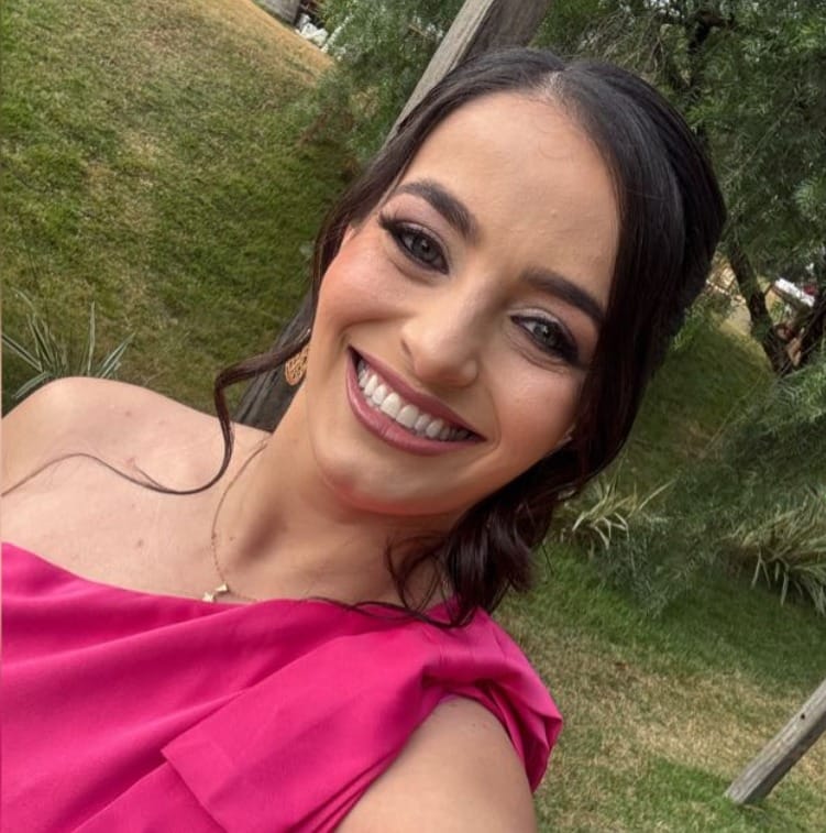 Ana Laura Gonçalves